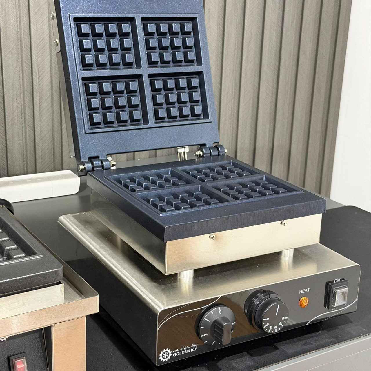commercial-4-square-waffle-maker-golden-ice.jpg