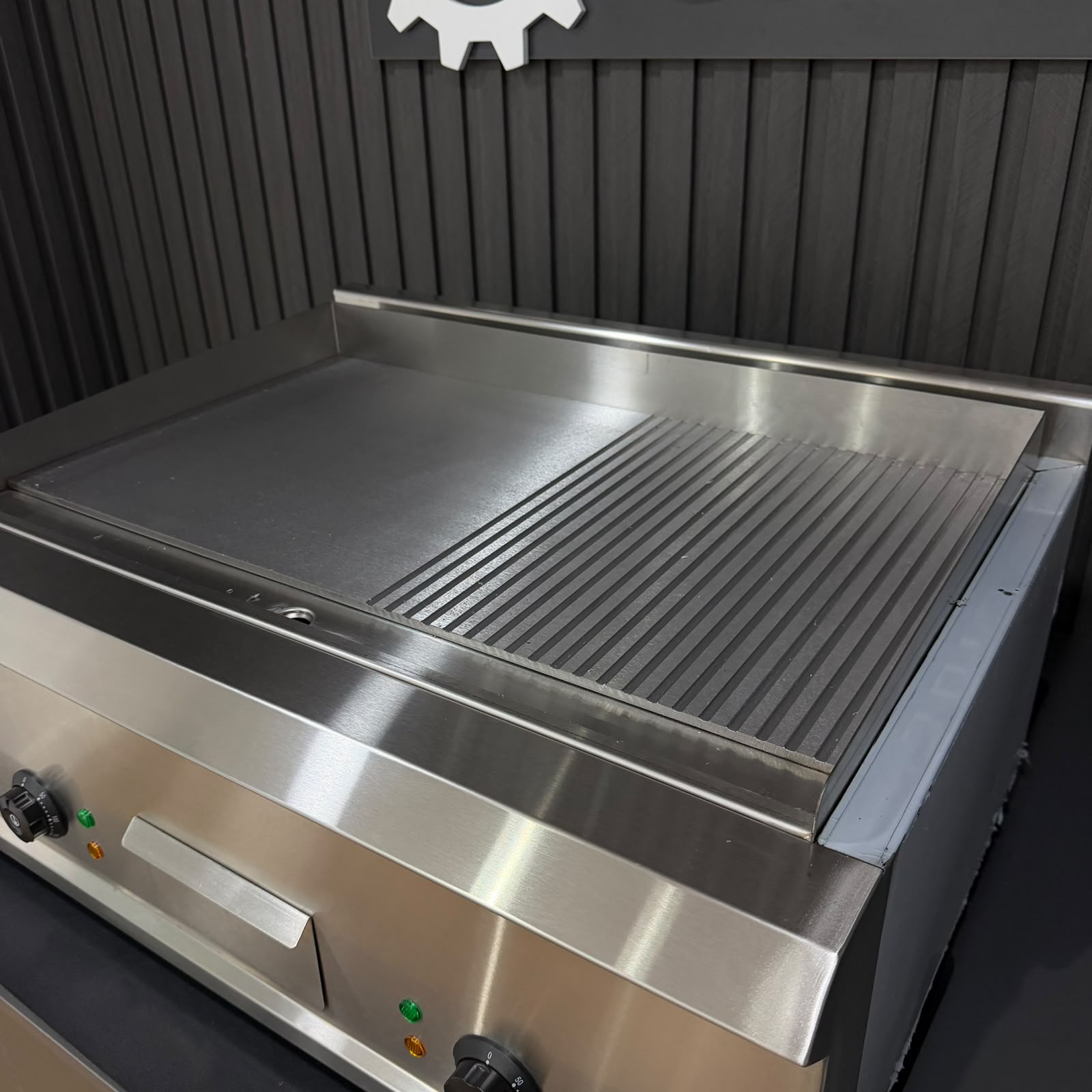 Golden-Ice-Griddle-Half-Ribbed-Front-View.jpeg