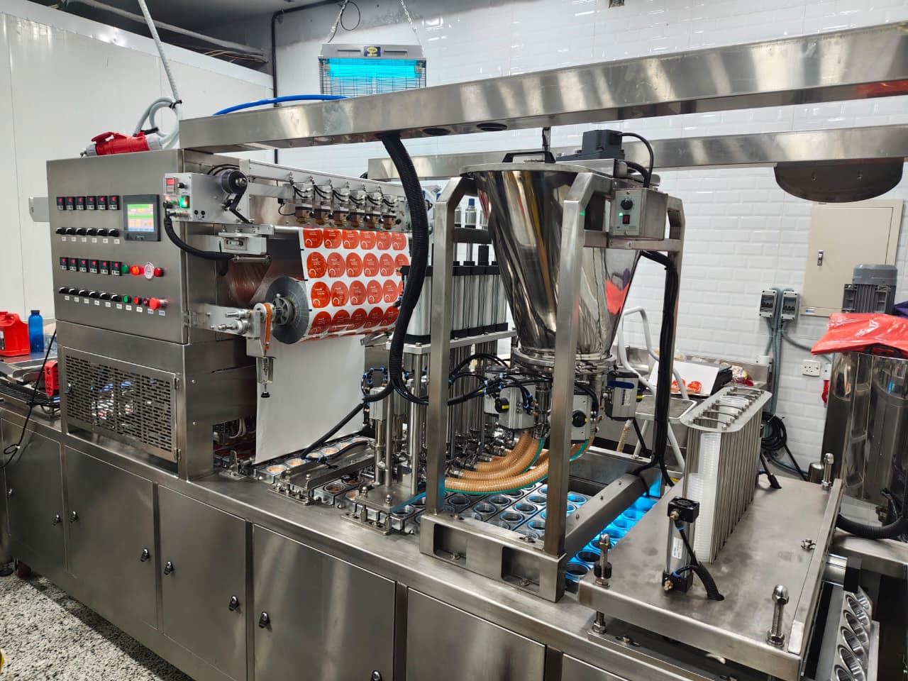 commercial-cup-packaging-and-sealing-machine.webp