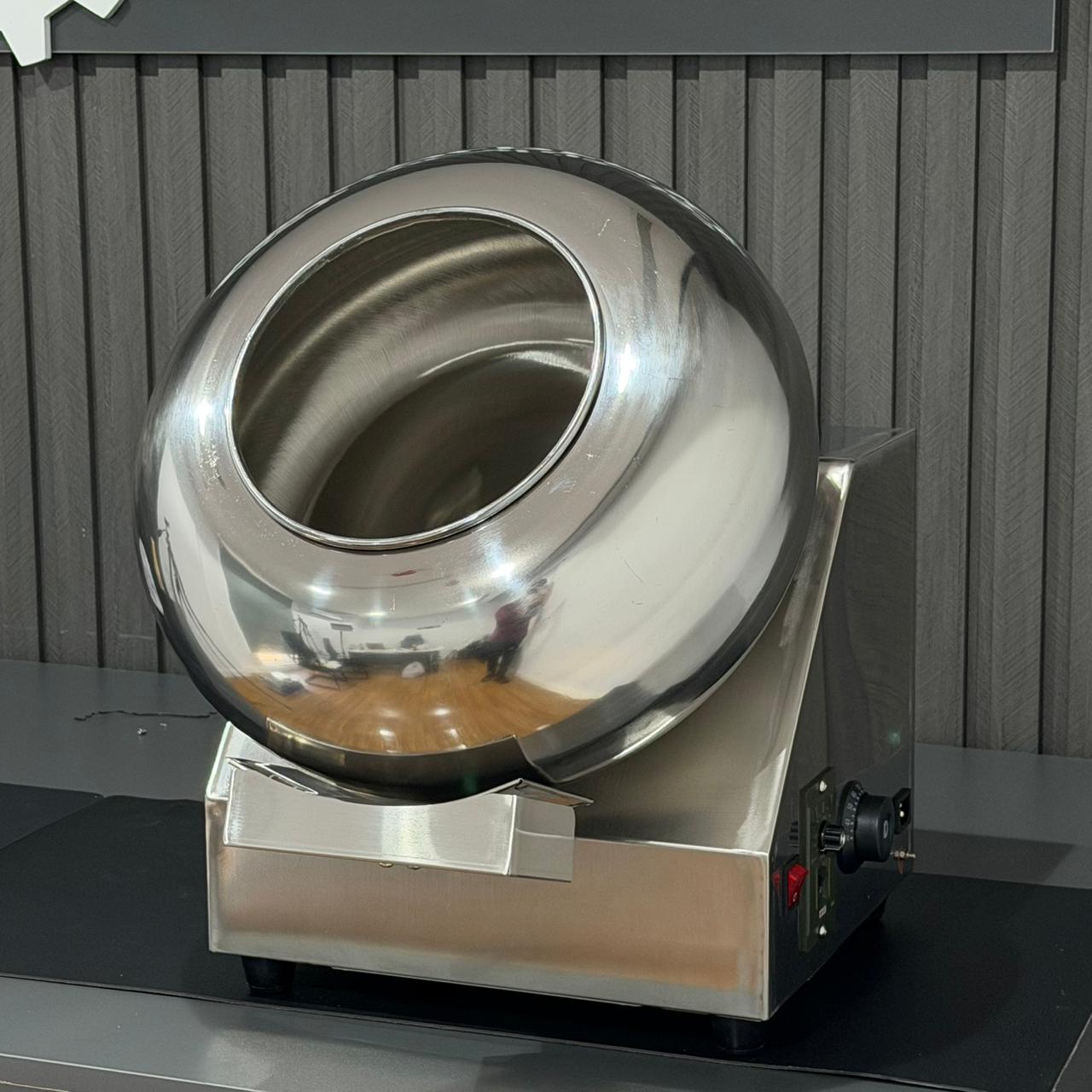 ماكينة طلاء وتغليف الشكولاتة