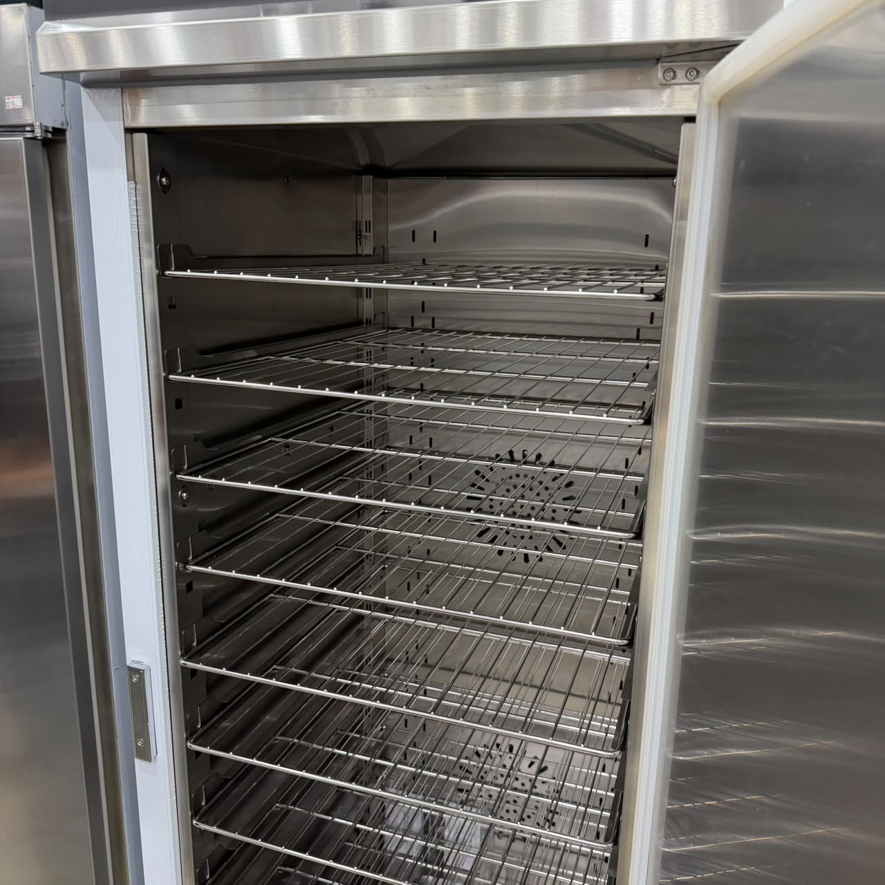 hot-cabinet-interior-shelves.jpg