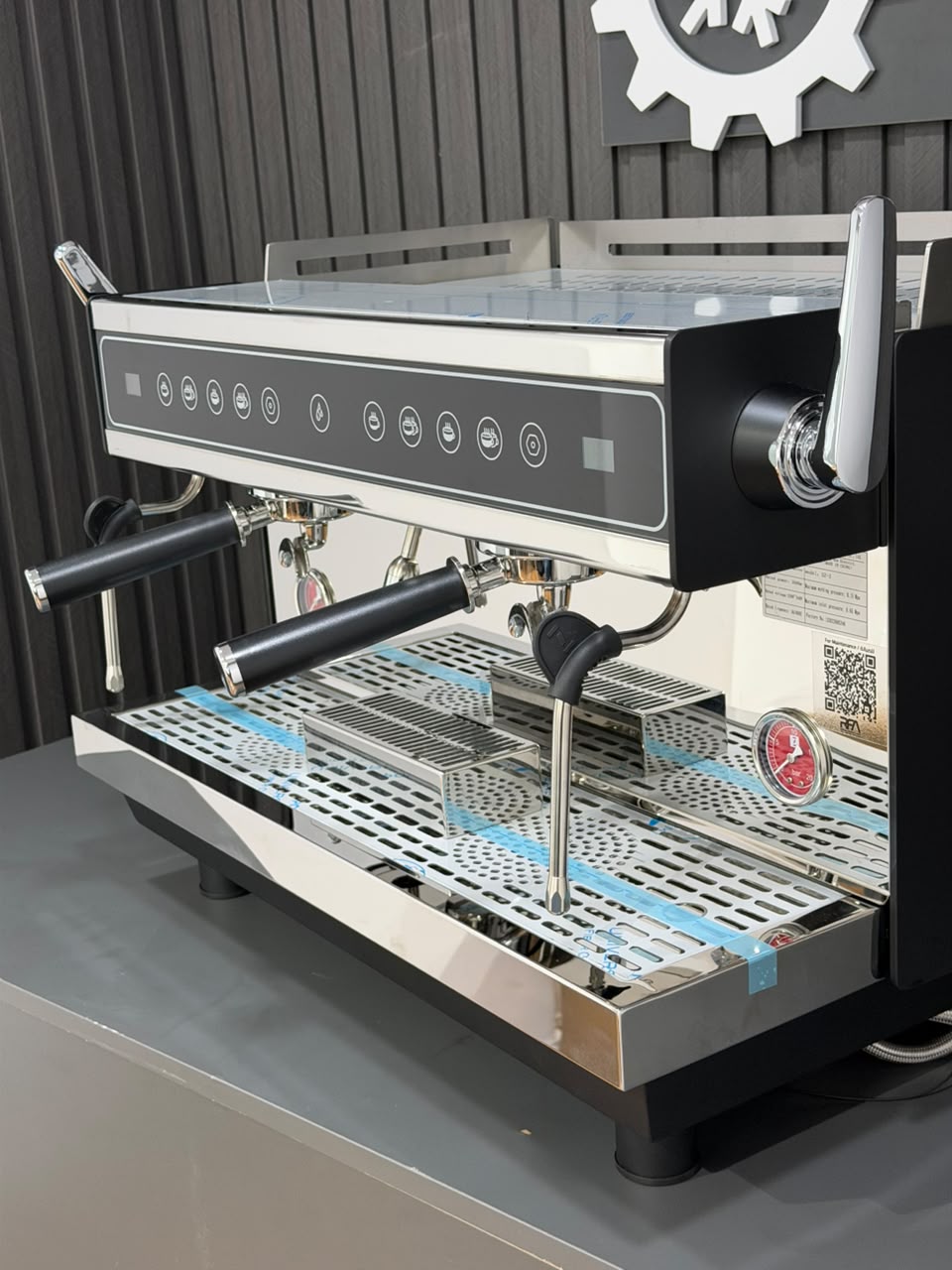 2-group-commercial-espresso-machine-side-view.jpg
