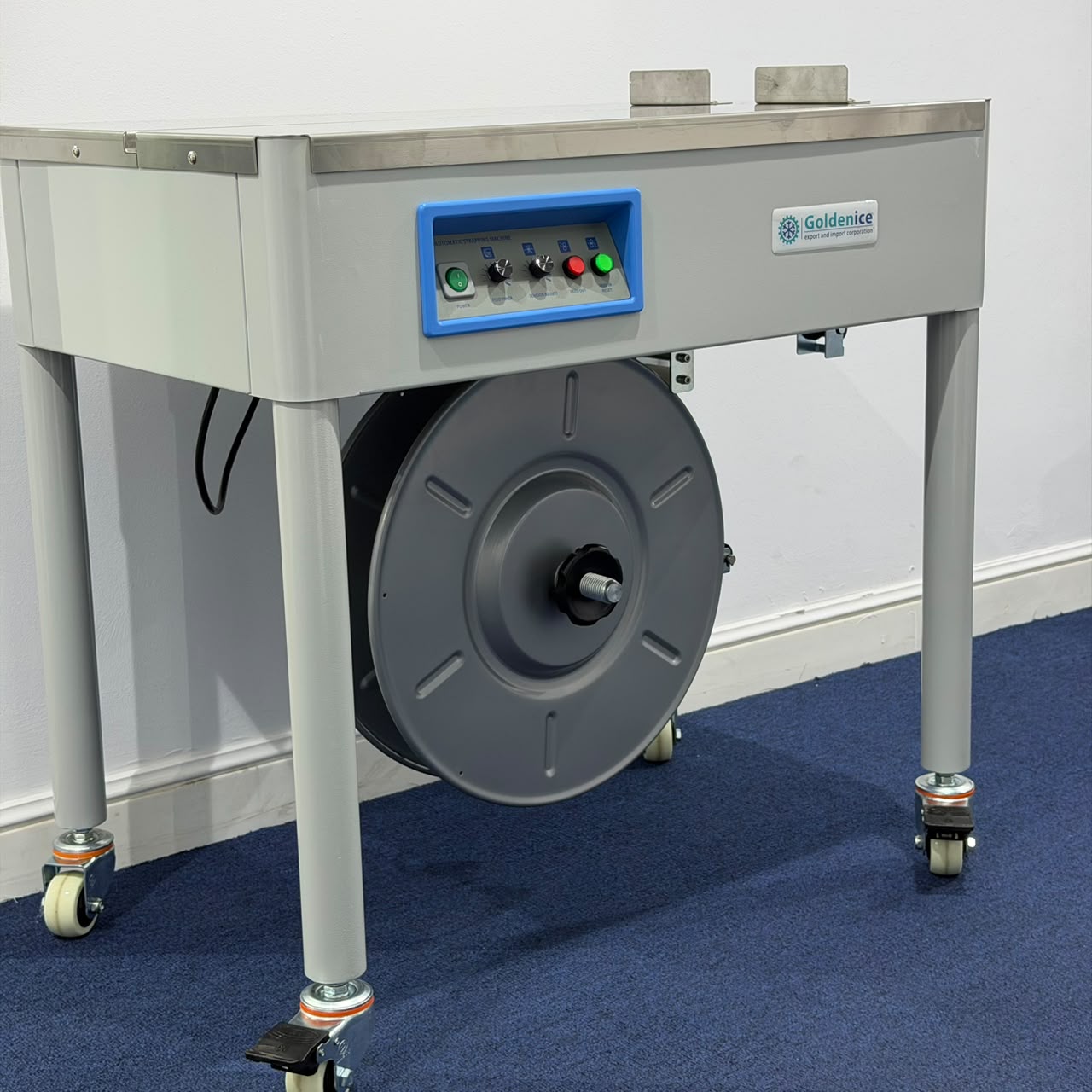 goldenice-semi-automatic-strapping-machine-side-view.jpg